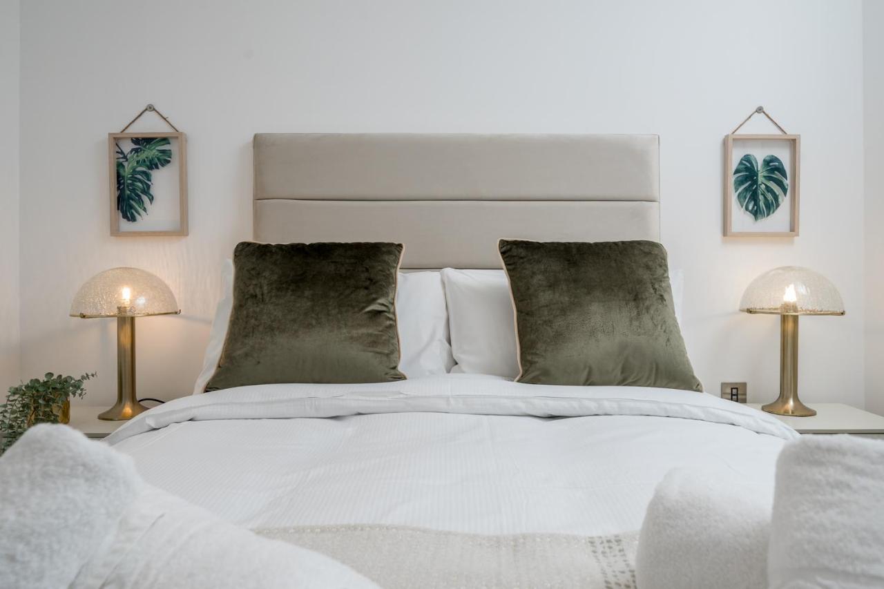 Luxurious Spacious 2Bed Suites Skyline River Views By Canary Wharf Londra Dış mekan fotoğraf