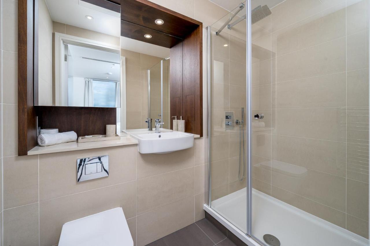 Luxurious Spacious 2Bed Suites Skyline River Views By Canary Wharf Londra Dış mekan fotoğraf