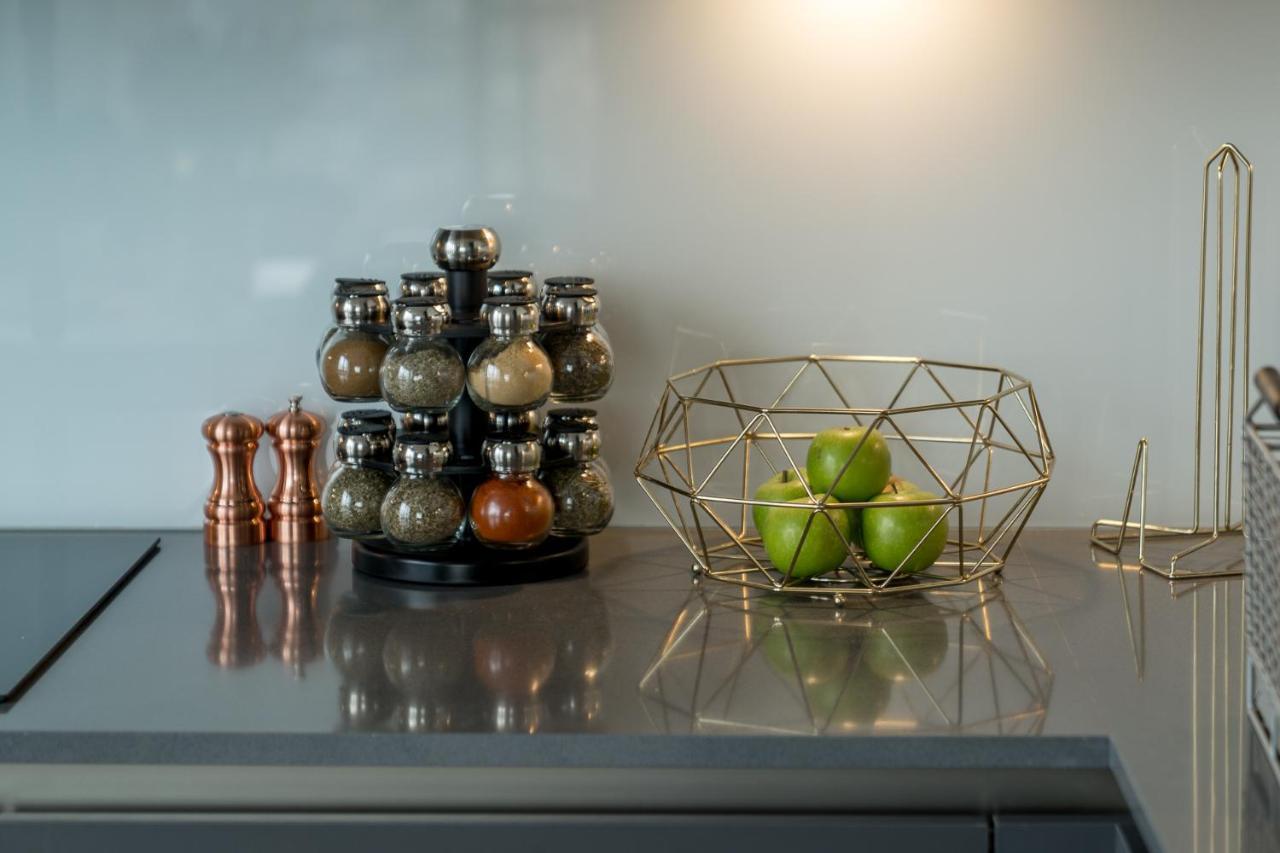 Luxurious Spacious 2Bed Suites Skyline River Views By Canary Wharf Londra Dış mekan fotoğraf